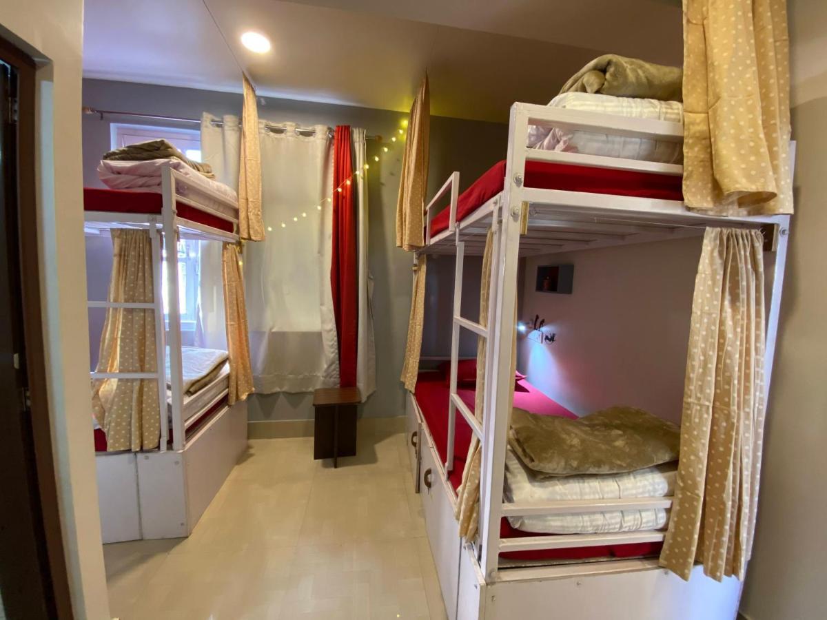 Tag Along Backpackers Hostel Гангток Екстериор снимка