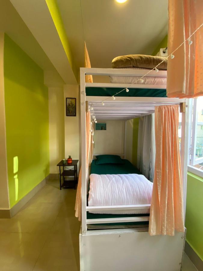 Tag Along Backpackers Hostel Гангток Екстериор снимка