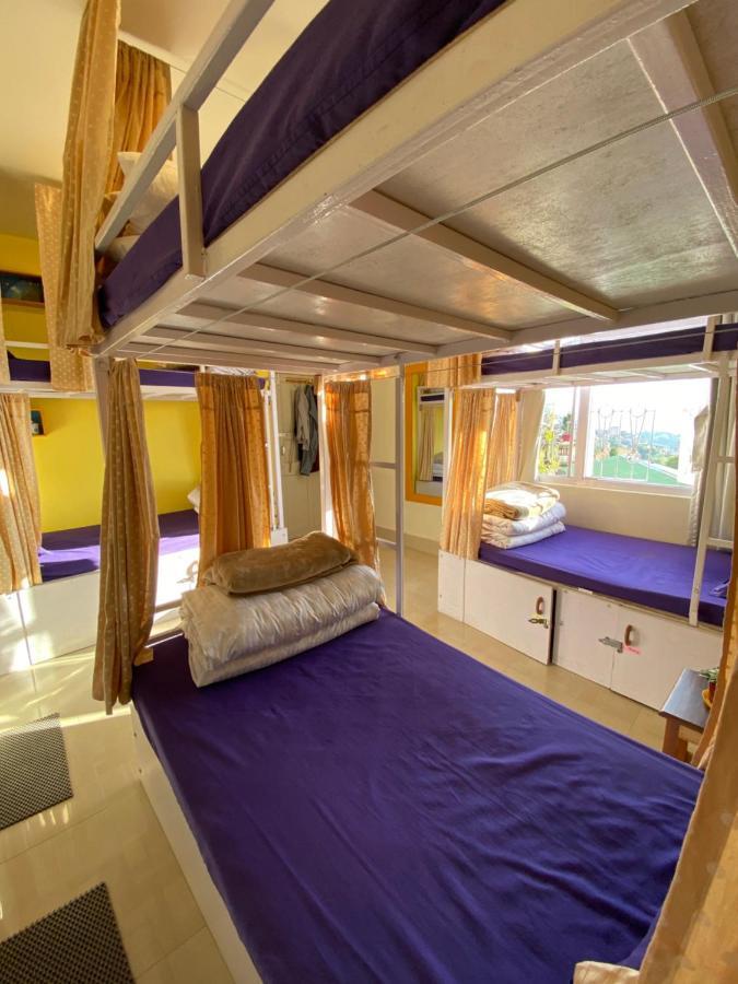 Tag Along Backpackers Hostel Гангток Екстериор снимка